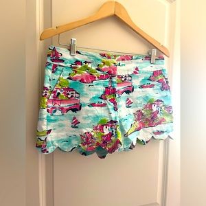 Crown & Ivy Shelby Scalloped Hem Shorts Size 6 Sailboat Stretch